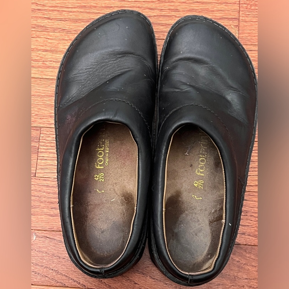 Men’ Birkenstock Footprints Sz 42